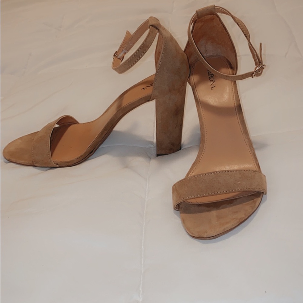 Merona heels taupe suede